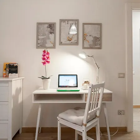 Elegant Comfy Three-rooms In Eur With Parking