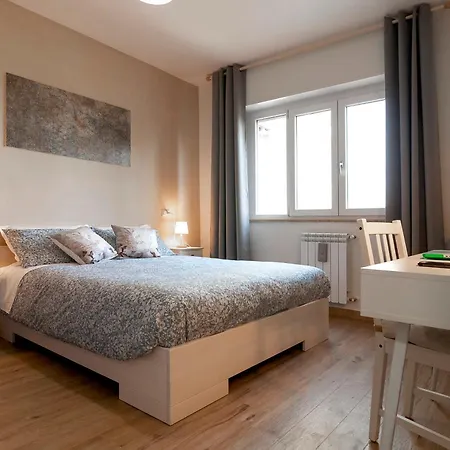 Elegant Comfy Three-rooms In Eur With Parking