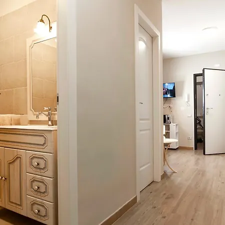 Elegant Comfy Three-rooms In Eur With Parking * Rom