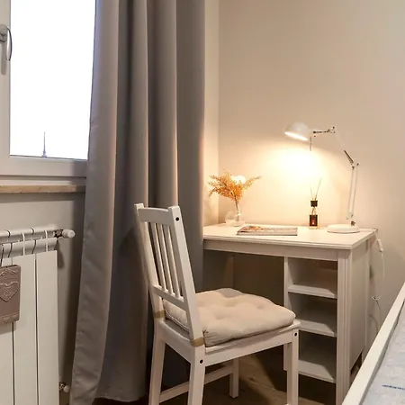 Lägenhet Elegant Comfy Three-rooms In Eur With Parking Rom