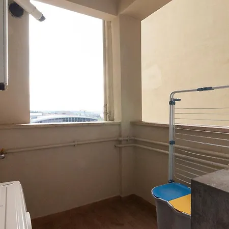 Lägenhet Elegant Comfy Three-rooms In Eur With Parking Rom