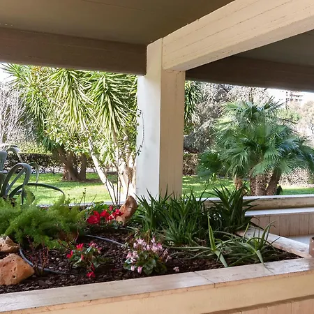 Elegant Comfy Three-rooms In Eur With Parking Roma