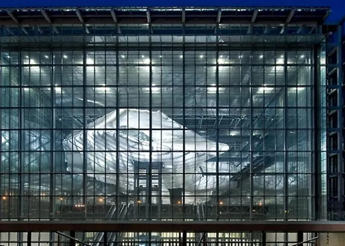 Elegant Comfy Three-rooms In Eur With Parking