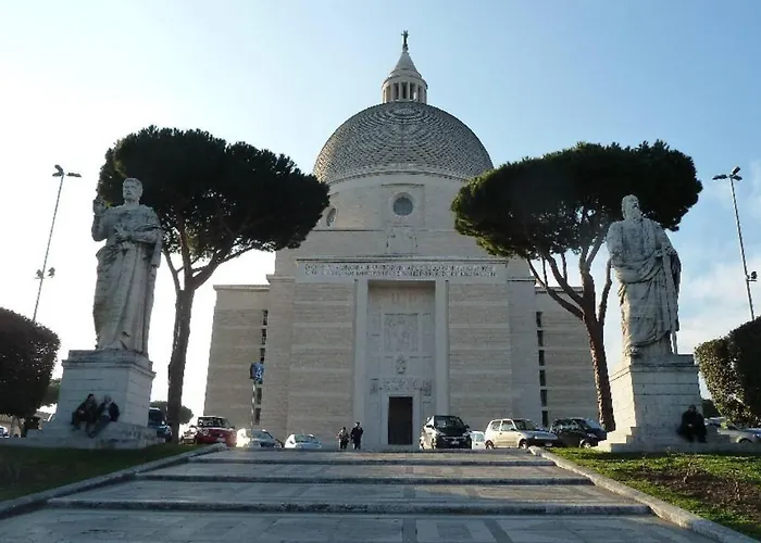 Elegant Comfy Three-rooms In Eur With Parking Рим