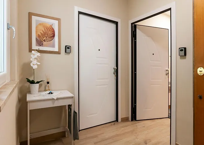 Elegant Comfy Three-rooms In Eur With Parking * Рим