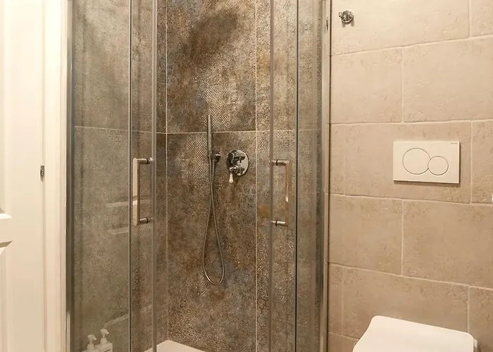 Elegant Comfy Three-rooms In Eur With Parking Апартаменты