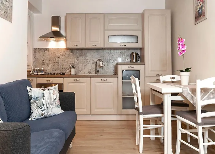 Elegant Comfy Three-rooms In Eur With Parking Апартаменты