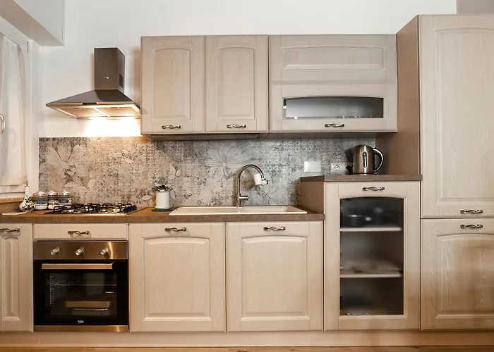 Elegant Comfy Three-rooms In Eur With Parking Апартаменты